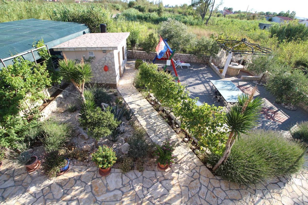 Apartments Helena Zadar Vrsi Exterior foto