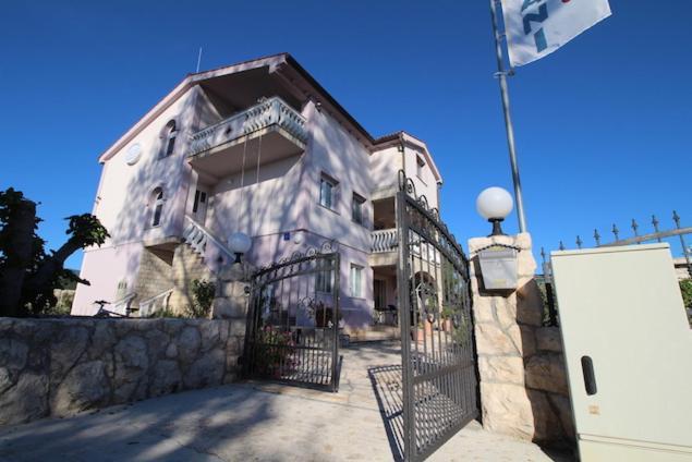 Apartments Helena Zadar Vrsi Exterior foto